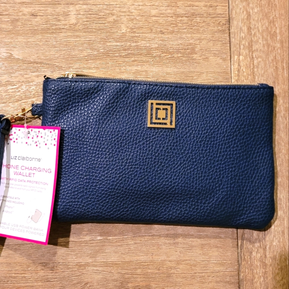 NWT | Liz Claiborne Phone Charging Wallet